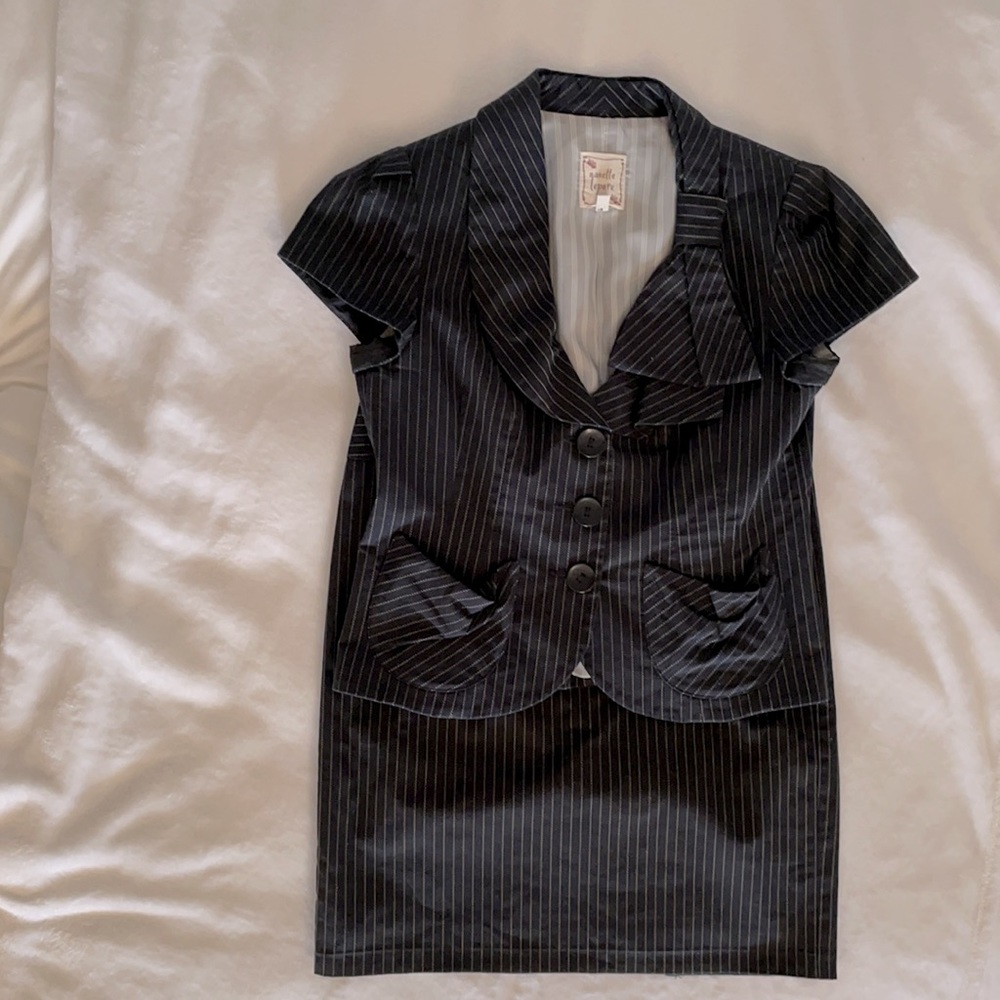 Great Deal on a Nanette Lapore Skirt Suite